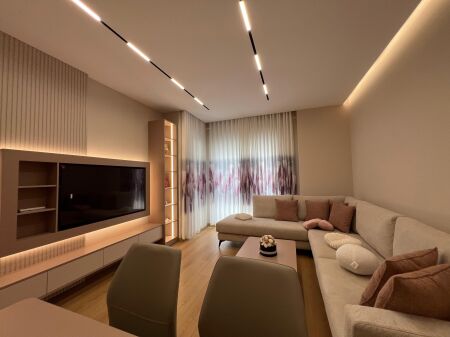 APARTAMENT 2+1 PER QERA TEK ZOGU i ZI