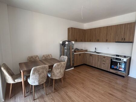 Apartament 1+1 me qira ne Paskuqan!