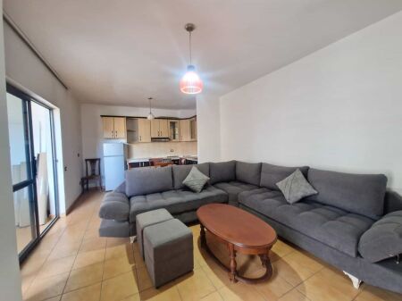 Apartament Me Qera 2+1 Tek 21 Dhjetori ( ID B2201907) Tirane