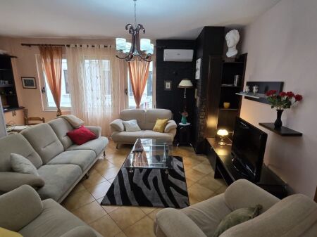 Jepet me qera apart 2+1 prane Kodres se Diellit