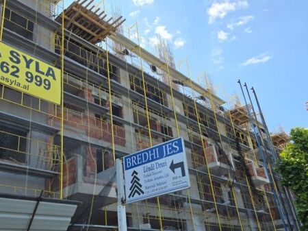 Apartament 1+1 per shitje ne Kamez