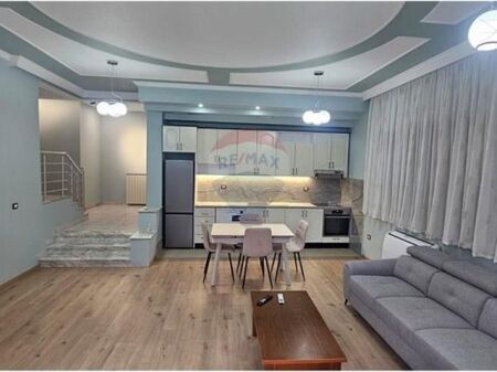 First floor of a villa for rent in Ali Dem