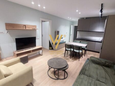 JEPET APARTAMENT 1+1 ME QIRA TE KOMUNA E PARISIT 700 EURO
