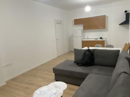 Jepet me qera Apartamenti 2+1 , Paskuqan rruga Lidhja e Prizrenit prane Illyrian Rezidence 450 Mije leke