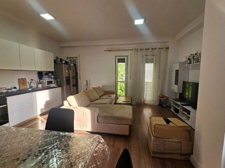 Apartament 3+1+2 ne shitje te Rr. Panorama!