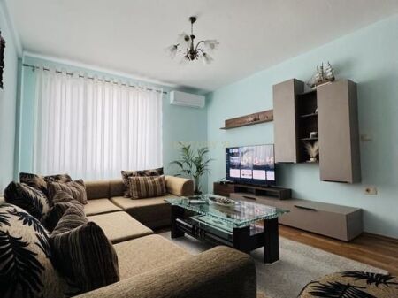 Appartamento 1+1 in affitto nel cuore di Tirana! 700€