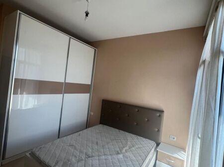 Shitet apartament 1+1 prane Hotel Marinaj, Rruga Teodor Keko