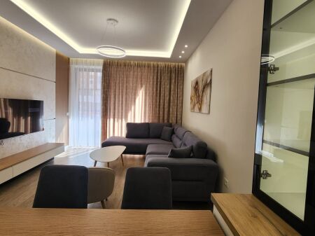 Apartament 1+1 per qira Parku Olimpik