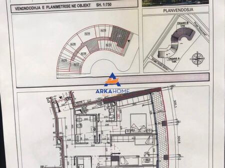 JEPET ME QERA AMBIENT ZYRE+2 POSTE PARKIMI 165M2 “GENER 2, RRUGA E KOSOVARVE" 2500 EURO