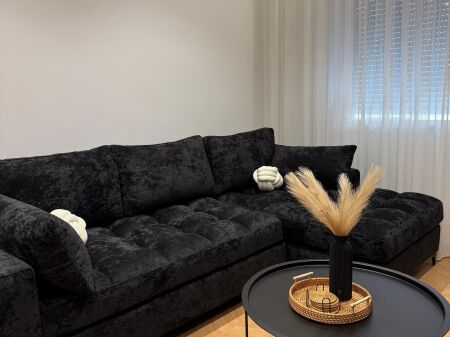 Apartament luksoz 1+1 me qira – pranë Liqenit Artificial !