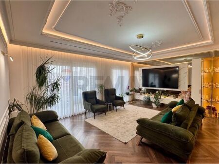 APARTMENT 4+1 +2 PARKING SPACES FOR SALE AT EURO 3D