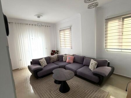 Jepet me qera 2+1+2 , 110 m² ,600 € , tek Kodra e Diellit, prane Eleonores