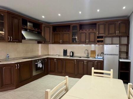 SHESIM APARTAMENT 2+1 TE RRUGA DESHMORET E 4 SHKURTIT PRANE ART TURBINA