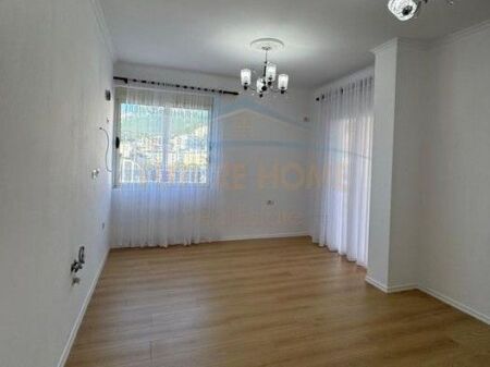 For sale, 2+1 Apartment, Fresk, Tirana​