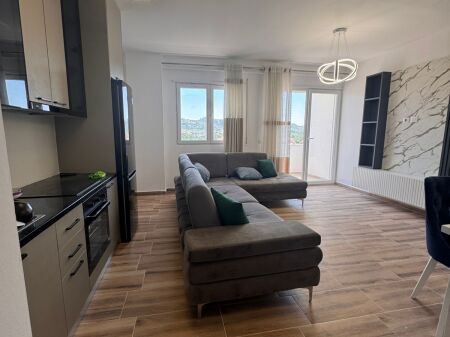 Shitet Apartament 1+1 –Golem