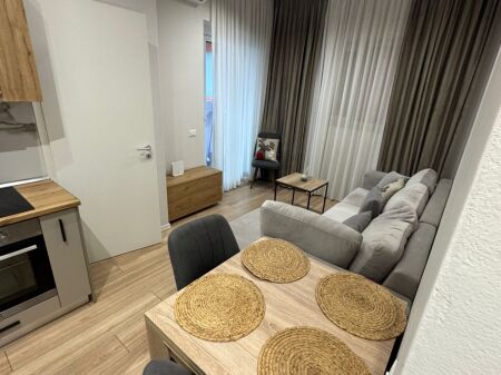 Shitet apartament 1+1 (me hipoteke)