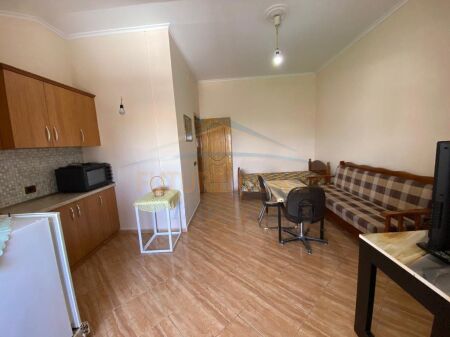 Jap  Apartament  me qera 1+1, Rruga Siri Kodra