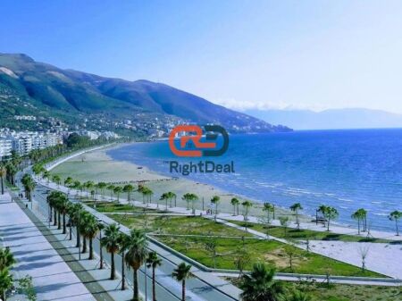 Ne Lungomare Vlore Shitet Njesi Biznesi, Ideal Per Investim!!!