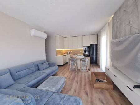 Apartament luksoz per qira 2+1+2 tek Trio Tower – i sapo arreduar, DON BOSKO.