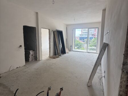 Shitet Apartament 1+1 Fusha Aviacionit