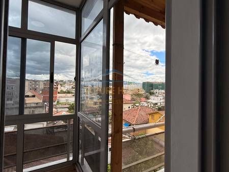 For sale, Apartment 1+1, New Electric Market, Ali Demi, Tirana