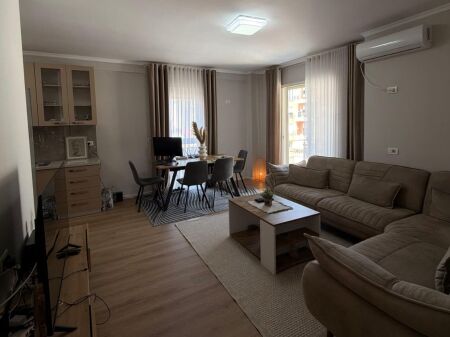 *Apartment 2+1+Balcony for Rent at the Tirana Prosecutor's Office