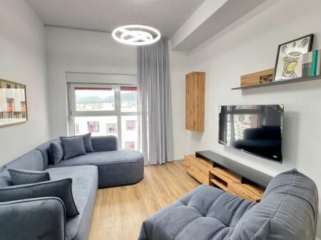 Me Qera: 2+1📍Ali Dem (Rezidenca Kadiu) - Akull i Ri⚜️ - 49,000 Leke/Muaj - S.75m² - Kt.8 || I Sapo Investuar & I Pabanuar me Pare🔥