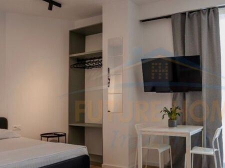 Shitet, Apartament 1+1 (I ndarë në 2 garsoniere), Rruga Siri Kodra, Tiranë.