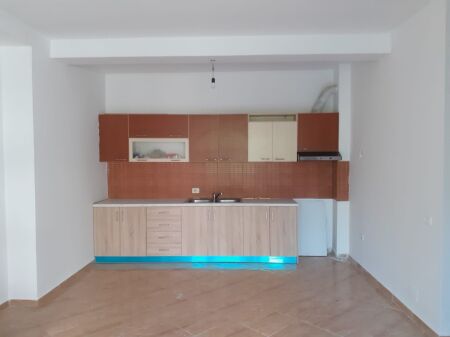 Apartment 2+1 for rent in Astir Empty !