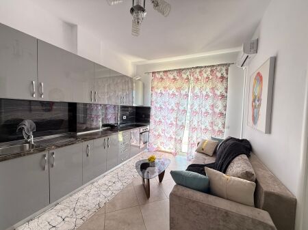 Qera afatgjate apartament 1+1 ne plazh iliria
