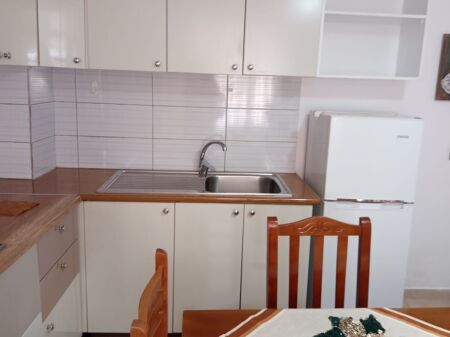 APPARTAMENTO 1+1. 27000 LEKE. VIA 5 MAJI