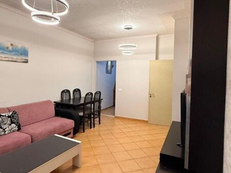 Shitet Apartament 1+1 – Rruga Ali Demi (pranë Tregut të Ri Elektrik), Tiranë
