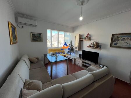 JEPET APARTAMENT ME QERA 1+1+BALLKON "VASIL SHANTO" 600 EURO