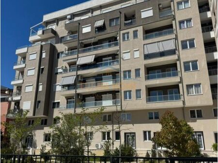In vendita, Duplex 2+1+2, Golem, Kavajë