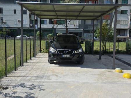 CAR WASH FOR RENT HERE 40,000 LEKE FH-74903