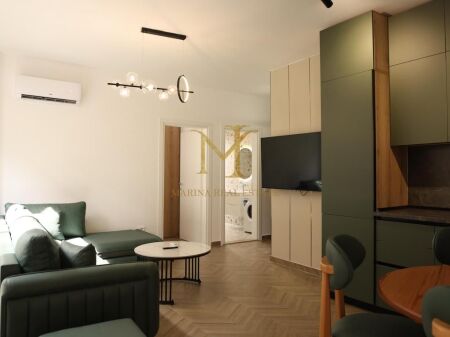 Apartament 2+1 Për Shitje Në Zonën Prestigjioze Të Malit Të Robit — Vetëm 250 Metra Nga Deti.