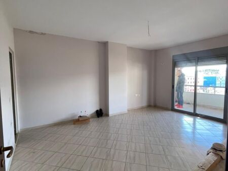 SHITET 2+1 + Verande  📍Vala Park Lagja 18,  • 135.000€✅