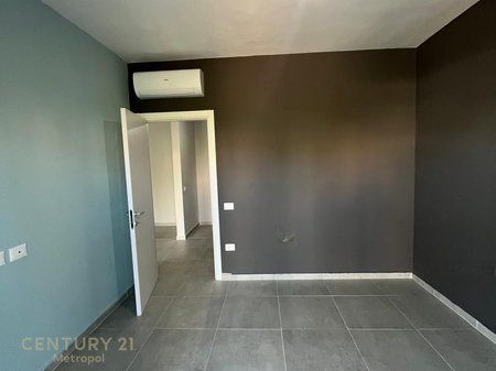 Apartment 1+1 for rent at Dry Lake, in the Met Invest buildings.