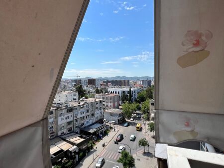Shitet, Apartament 2+1, Oxhaku, Tirane.