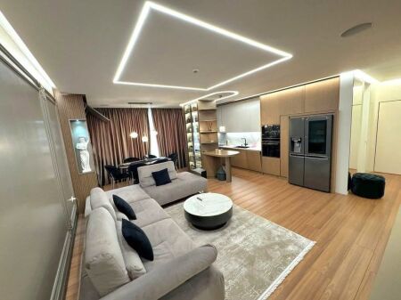 Shitet, Apartament 2+1+2, Rruga e Kavajes, Tiranë