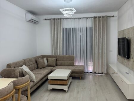 In affitto 2+1+2 GREEN CITY ASTIR 700 mila lek
