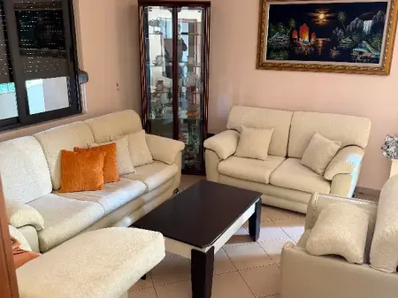 Qera | Vilë 2 + 1 | Rruga 5 Maji | 500 €/muaj
