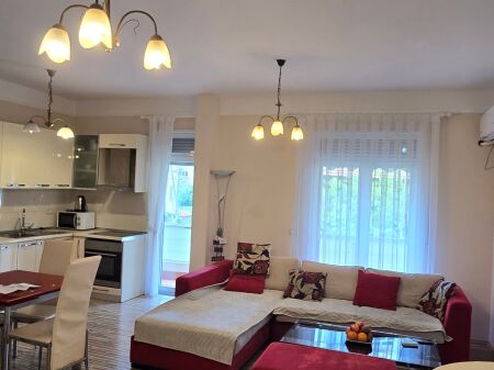 APARTAMENT 2+1, MYSLYM SHYRI