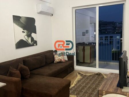 Ne Fresk, Shitet Apartament 1+1, Ideal Per Banim!!!