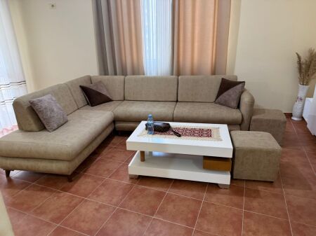 Jepet me qira 2+1+1 Astir te Fratari 42.000 leke