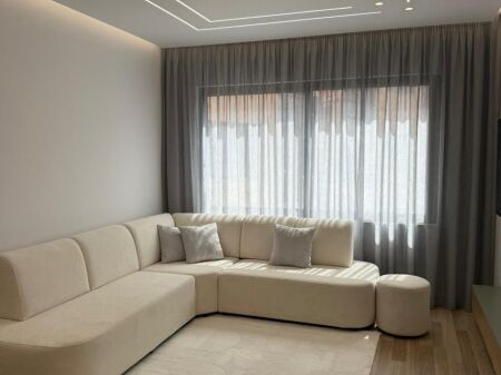🏡 Shitet Apartament 1+1 📍 Bulevardi Migjeni