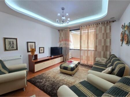 Apartament 2+1+2 me qira 21 Dhjetori