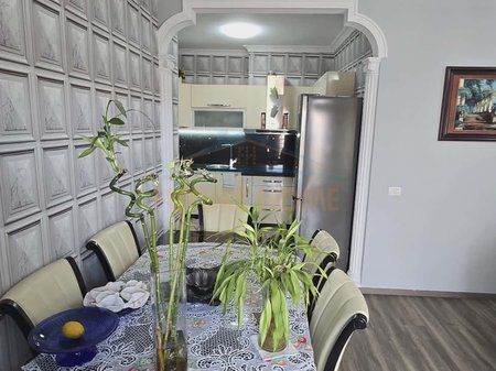 Shitet, Apartament 2+1+2, Kompleksi Prestige, Rruga Jordan Misja
