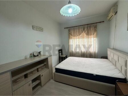 Apartament me qera 2+1