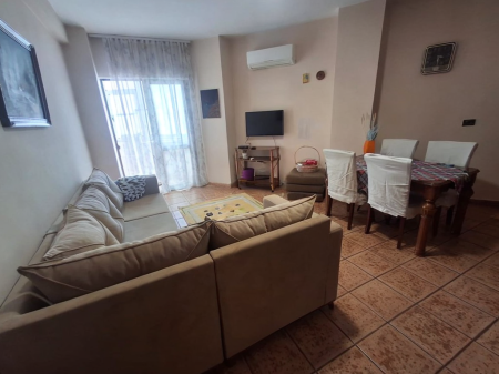 Apartament 1+1 me Qira tek Shkolla e Baletit, pranë BKT
